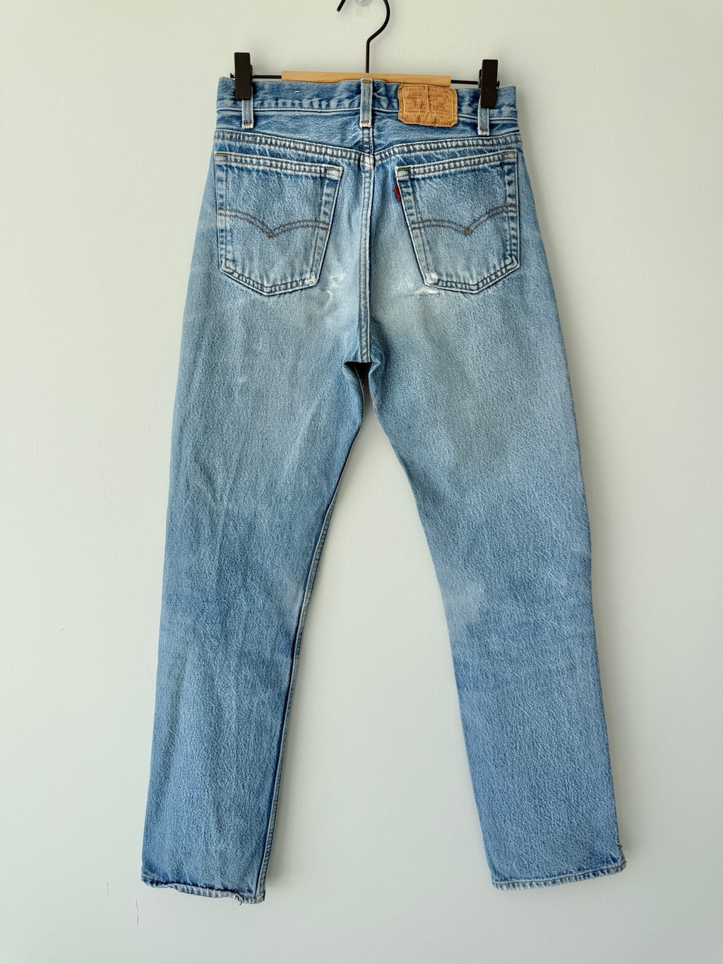 Distressed W26 L30 vintage Levis 701 0117 25/26” measured waist dark faded 80s 701 0117
