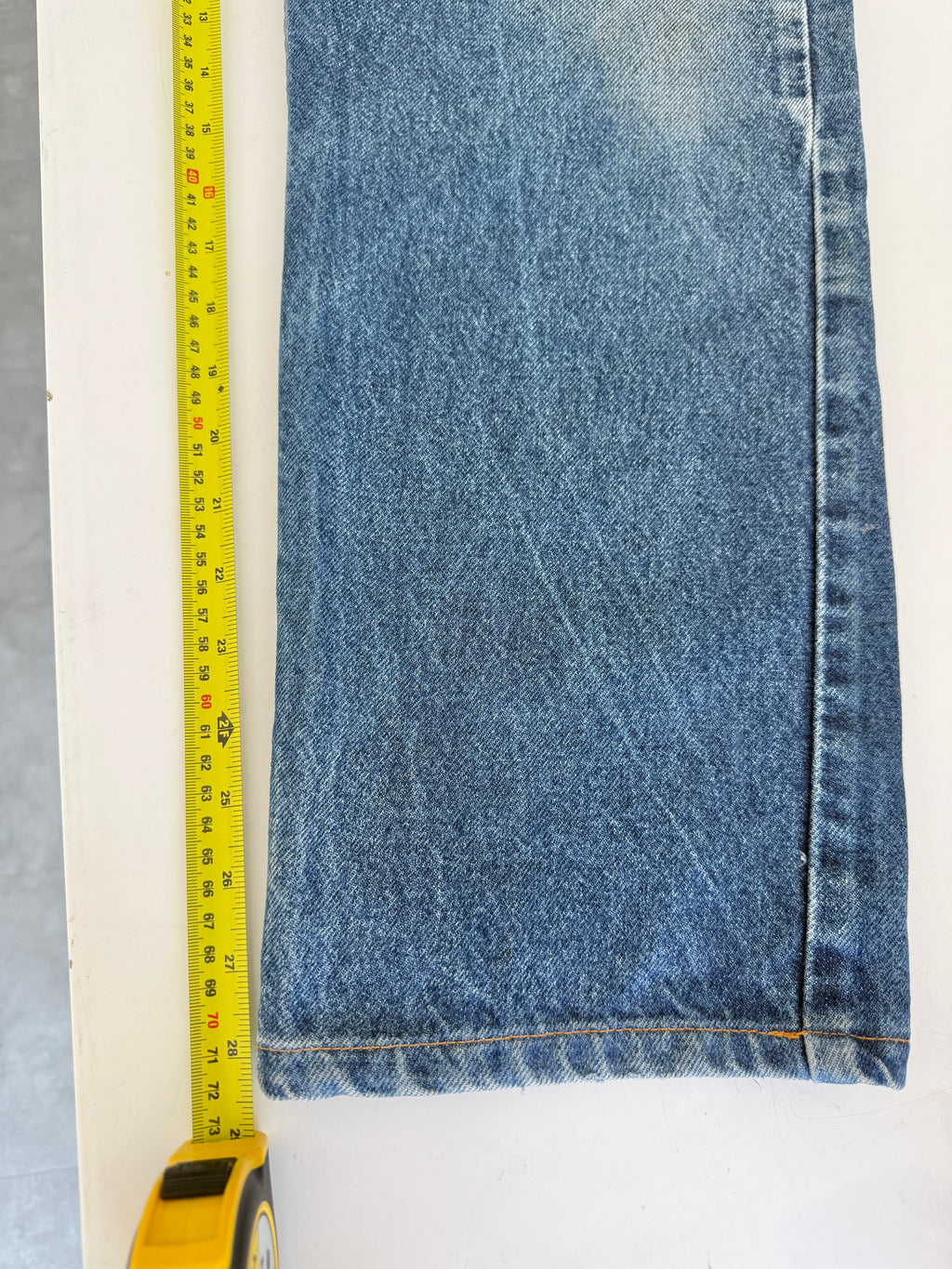 W32 L28 vintage Levis 505 30/33” measured waist dark faded blue orange tab 505s 90s USA