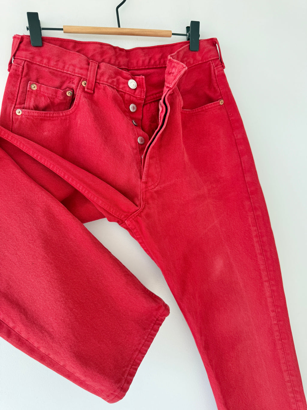 W29 L32 vintage Levis 501 28/29” measured waist red 90s 501s
