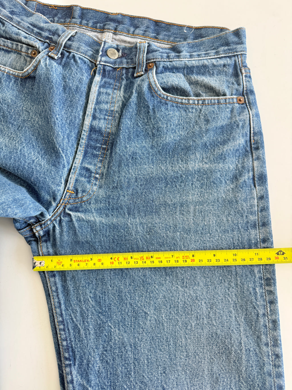 W30 L32 vintage Levis 501 29-30” measured dark blue faded blue 80s denim Levi’s 501s USA