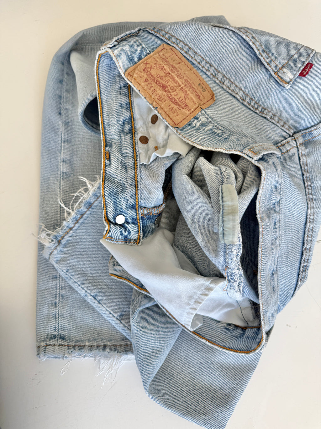 Soft W28 L30 vintage Levis 501s 28” measured light blue 501s 90s USA  distressed