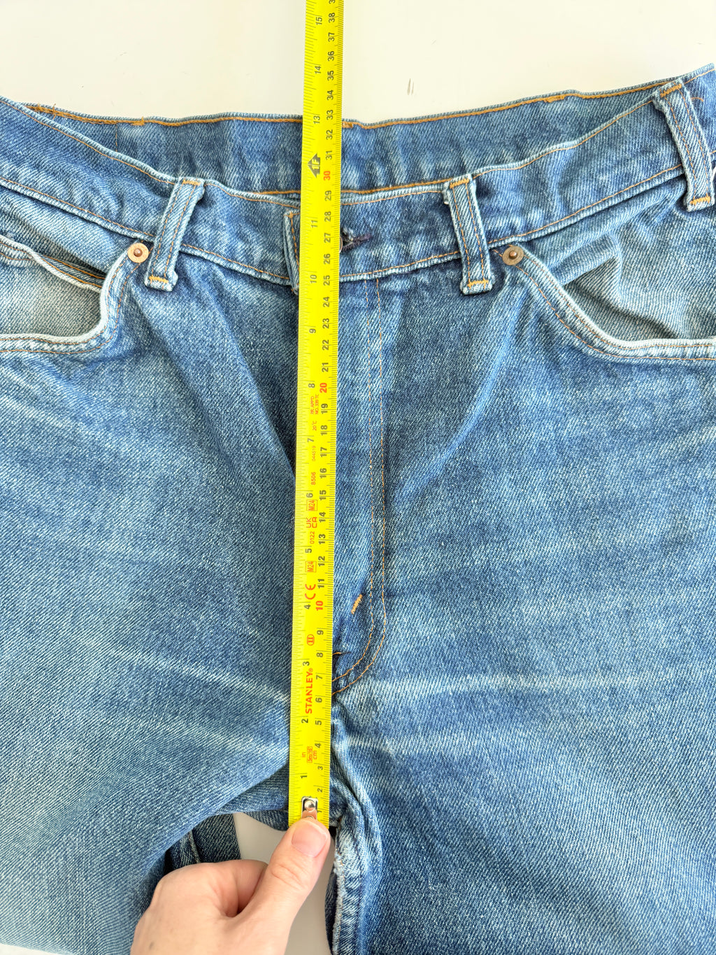 W29 L29 vintage Levis 631 28-29” measured dark faded blue denim orange tab 80/90s Levi’s 631s
