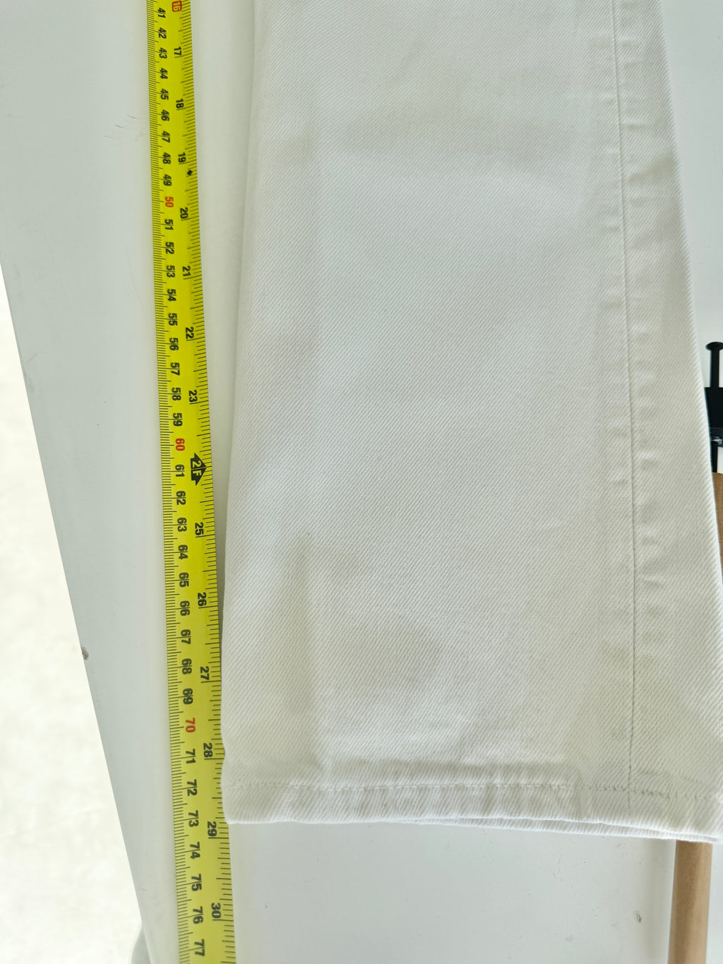 W24 L28 vintage Levis 501 23/24” measured waist white 501s 90s denim