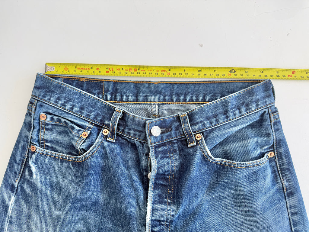 W29 L28 vintage Levis 501s 28/29” measured waist indigo faded blue Y2K  501s