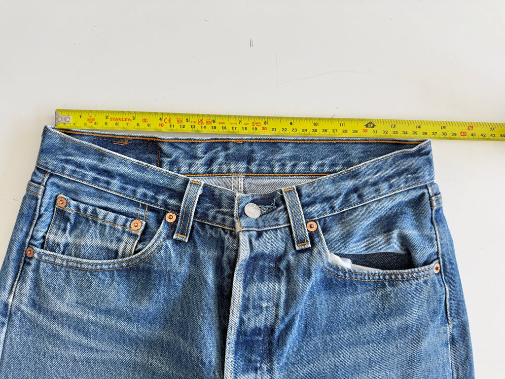 W29 L30 vintage Levis 501xx 28-29” measured dark faded blue 90s Levi’s 501s USA