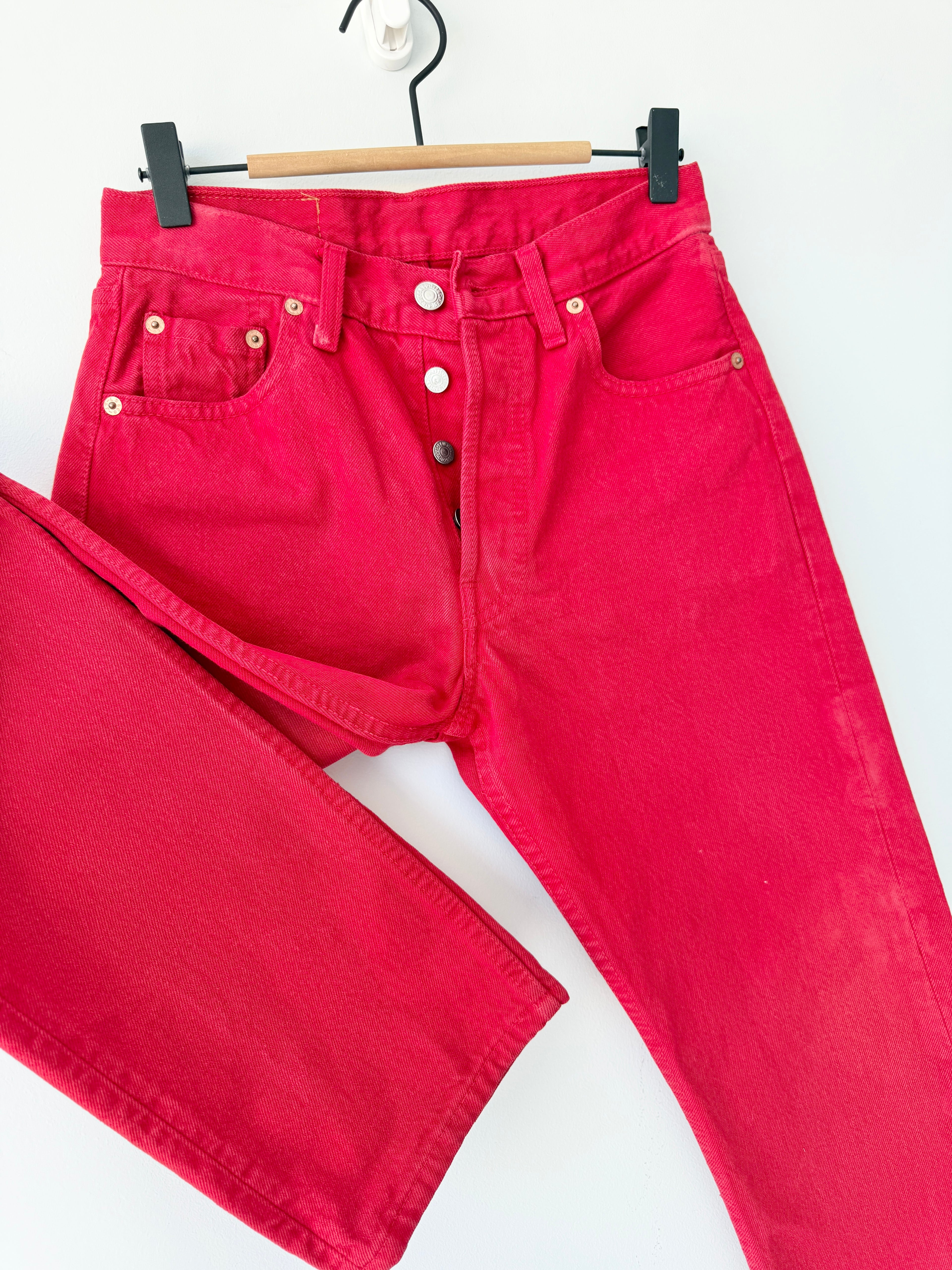 W26 L30 vintage Levis 501 25/26” measured red denim 90s Levi’s 501s USA