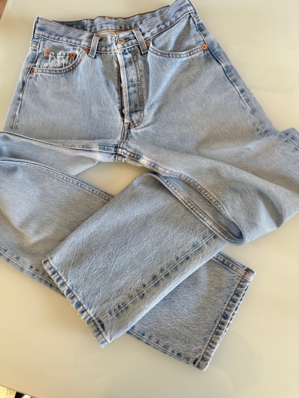 W25 L29 vintage Levis 501 24-25” light blue 90s Levi’s 501s