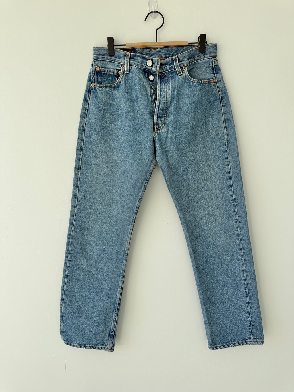 W29 L29 vintage Levis 501 28/29” measured waist dark blue 90s USA 501s