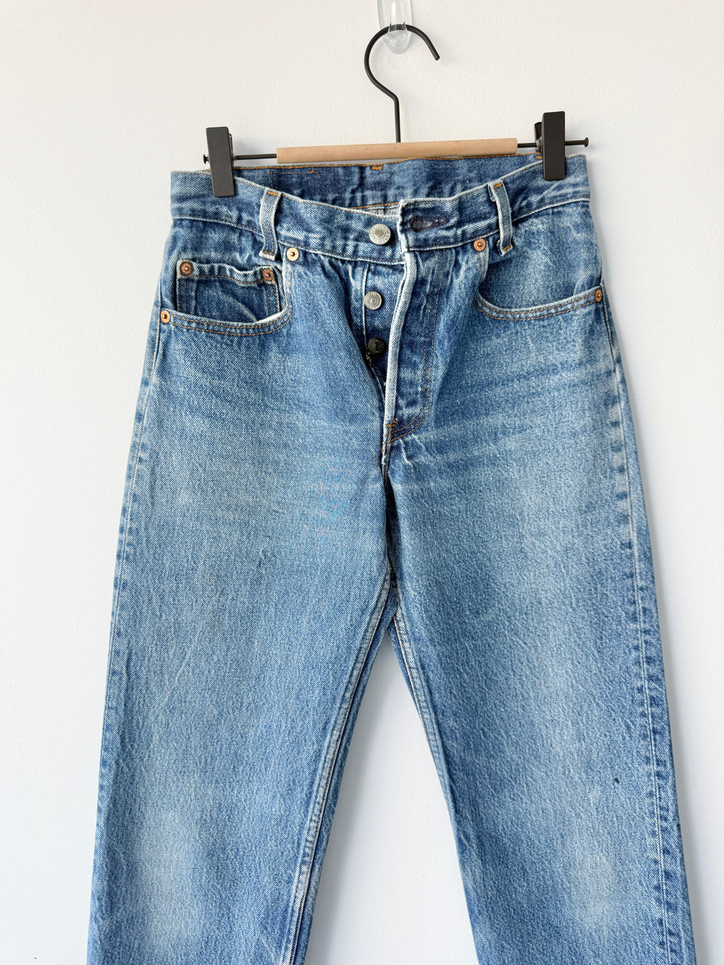 W26 L29 vintage Levis 501 dark faded blue 25/26” measured waist 501s 80s USA