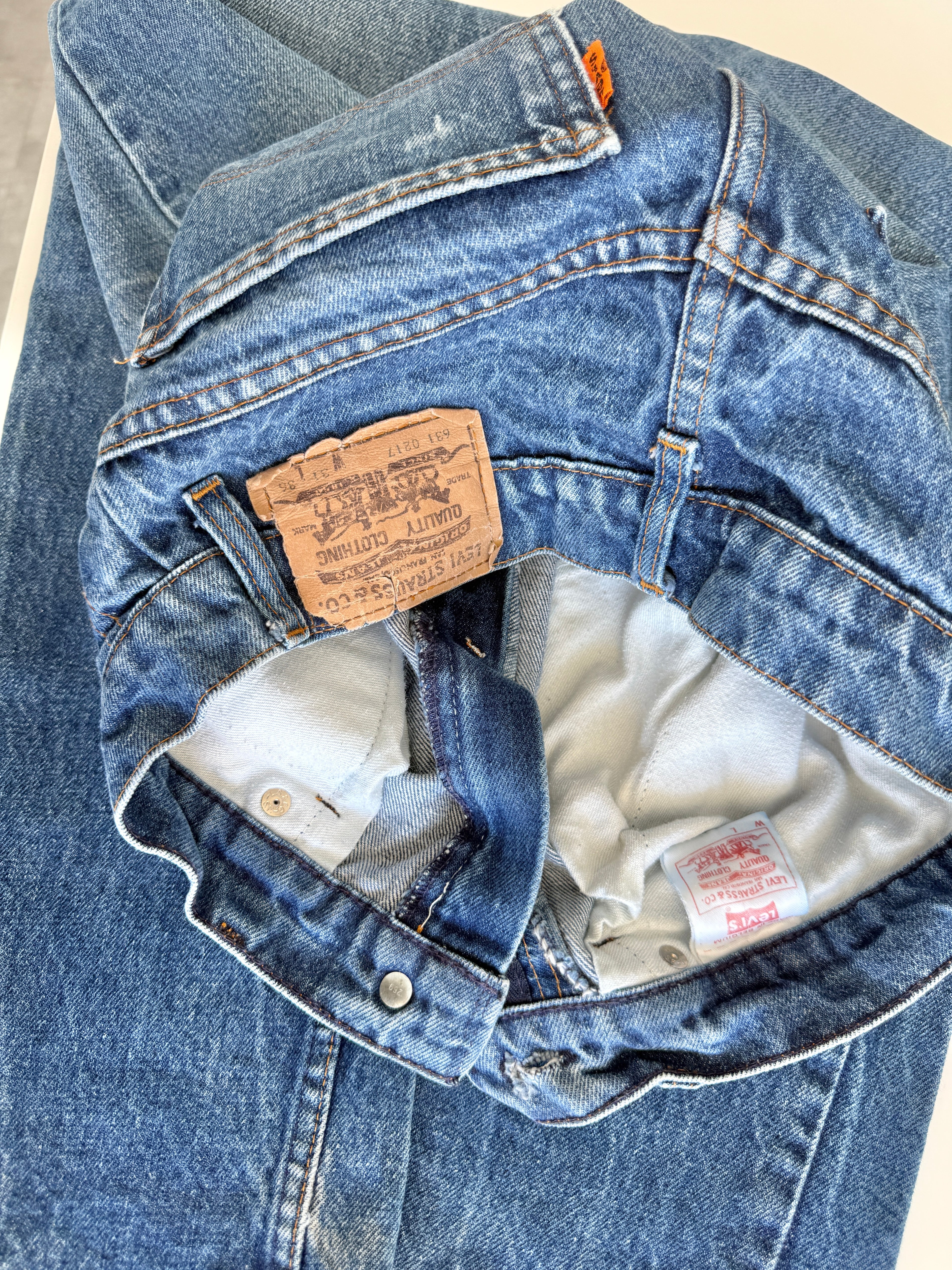 W27 L30 vintage Levis 631 26-27” measured dark faded blue denim orange tab 80/90s Levi’s 631s