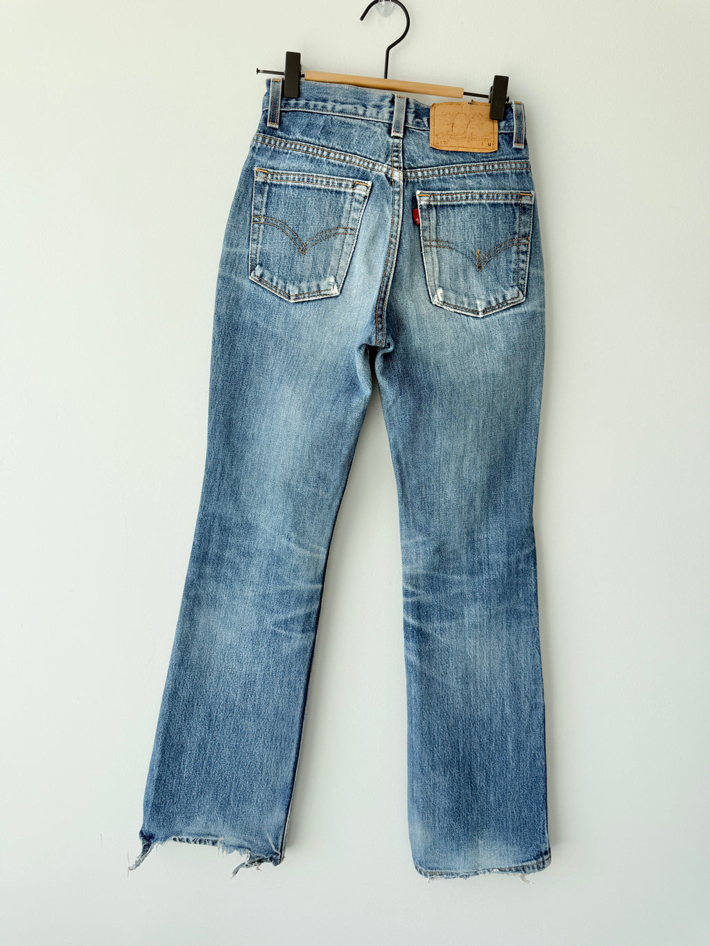 W24 L31 vintage Levis 517 24” measured waist dark faded blue USA 90s 517s