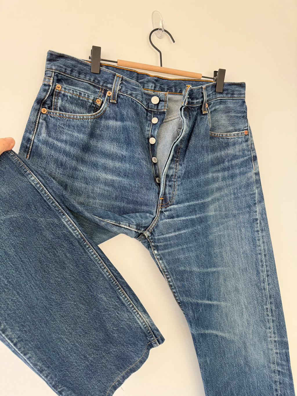 W34 L32 vintage Levis 501 dark blue faded 33/34” measured waist 501s 90s