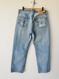 W33 L28 vintage Levis 501 32-33” measured medium faded blue denim Y2K wallet mark well worn in denim