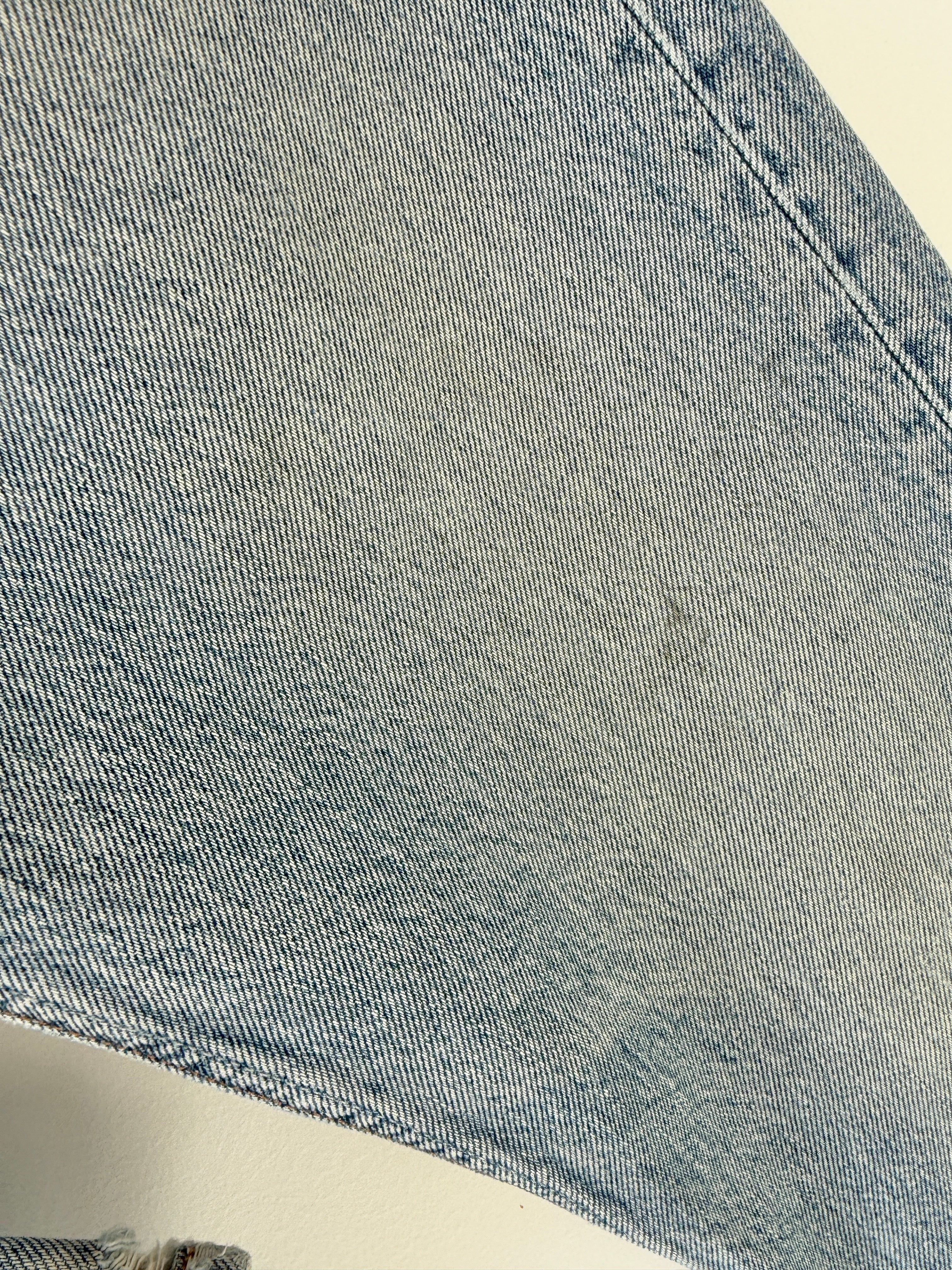 W26 L31 vintage Levis 501 25/26” measured waist medium light blue 501s Y2K denim