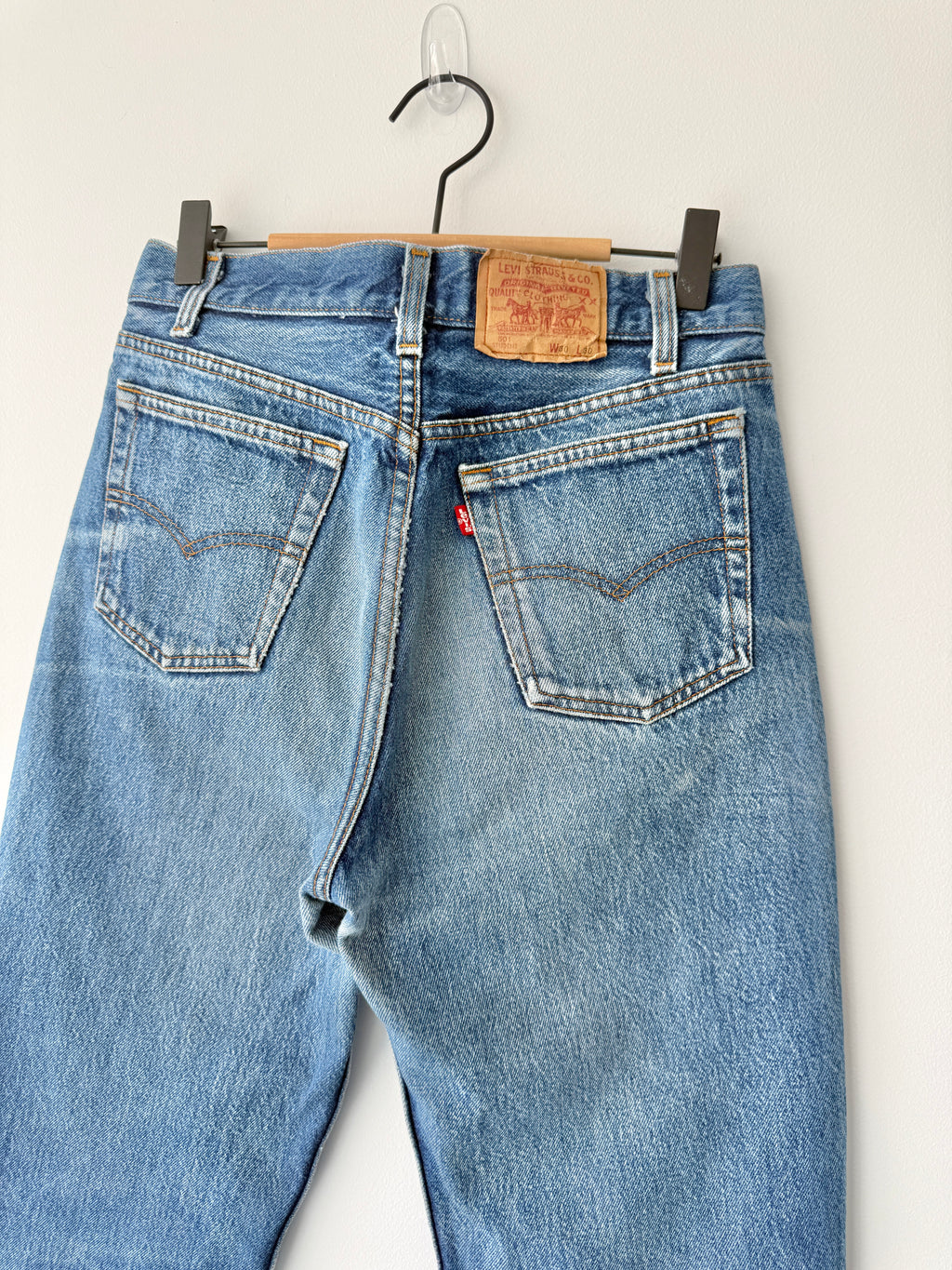 W28 L26 vintage Levis 501s 28” dark raw blue faded blue Levi’s 501 student fit early 90s