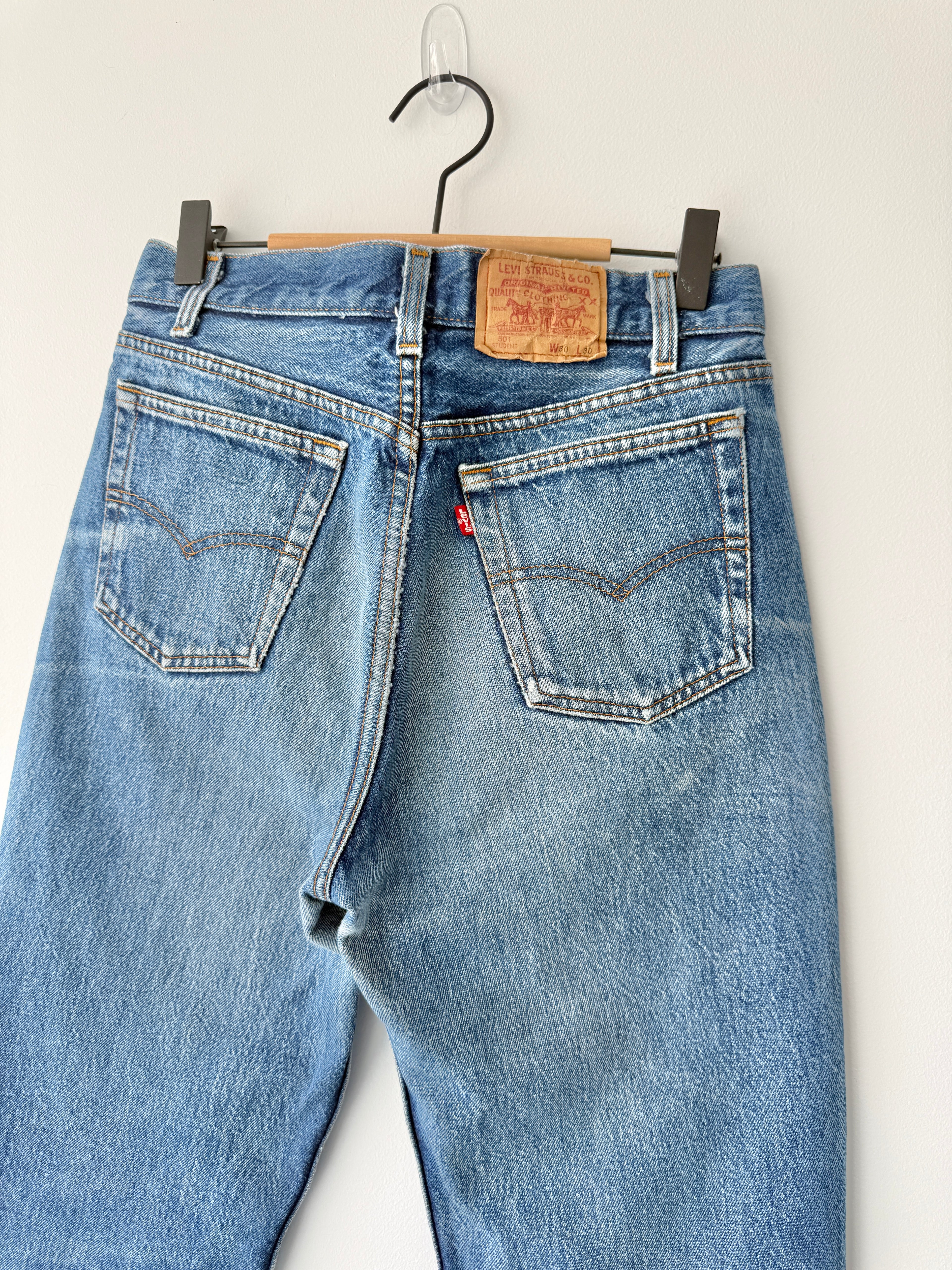 W28 L26 vintage Levis 501s 28” dark raw blue faded blue Levi’s 501 student fit early 90s