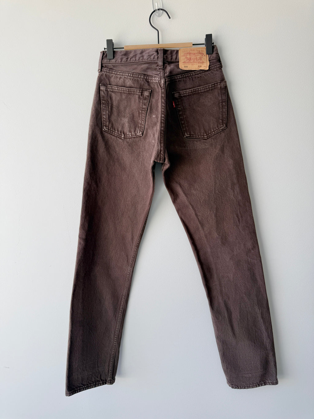 W25 L32 vintage Levis 501 25” measured brown 90s 501s