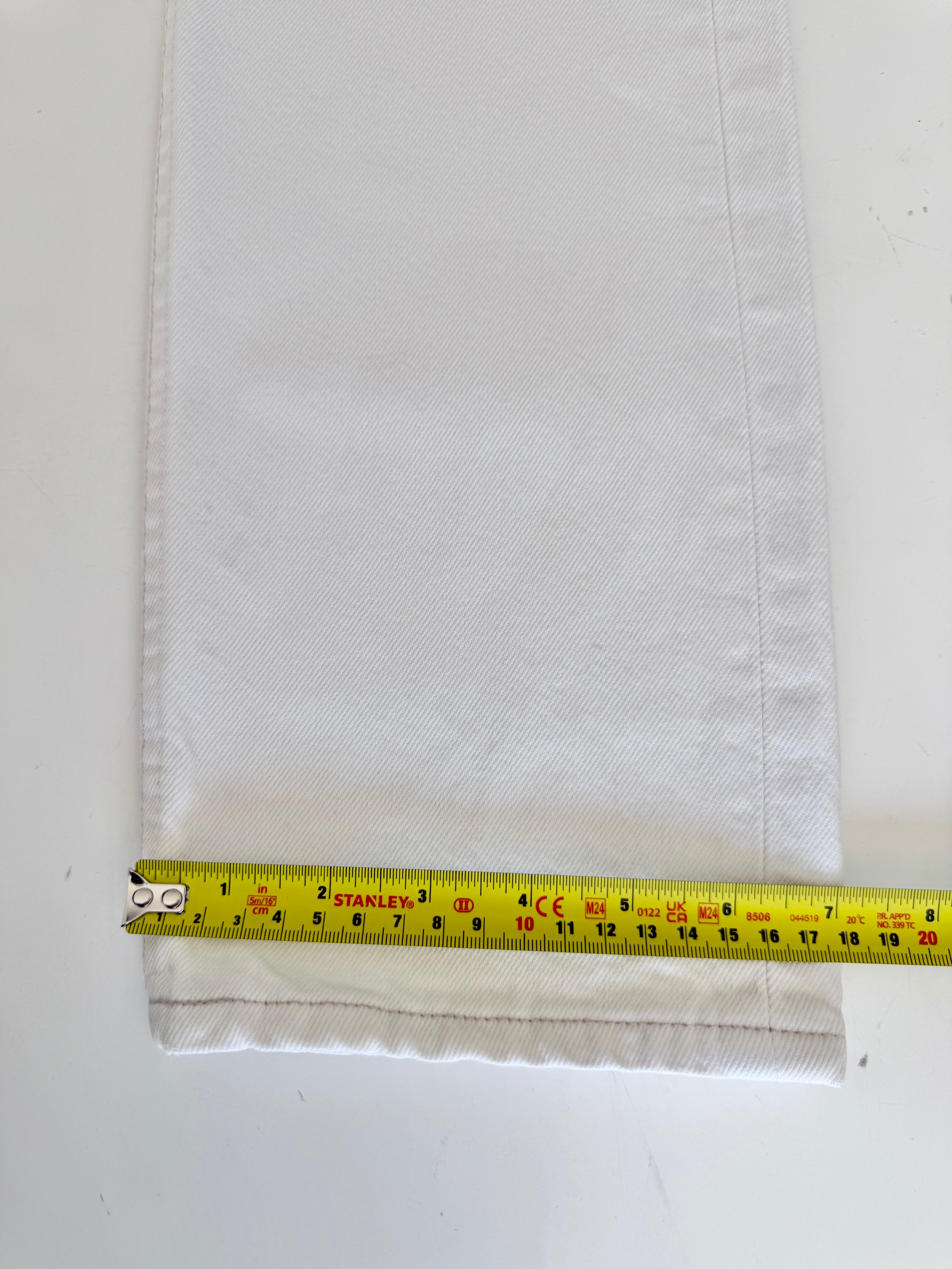 W25 L31 vintage Levis 501 25” measured waist white Y2K 501s
