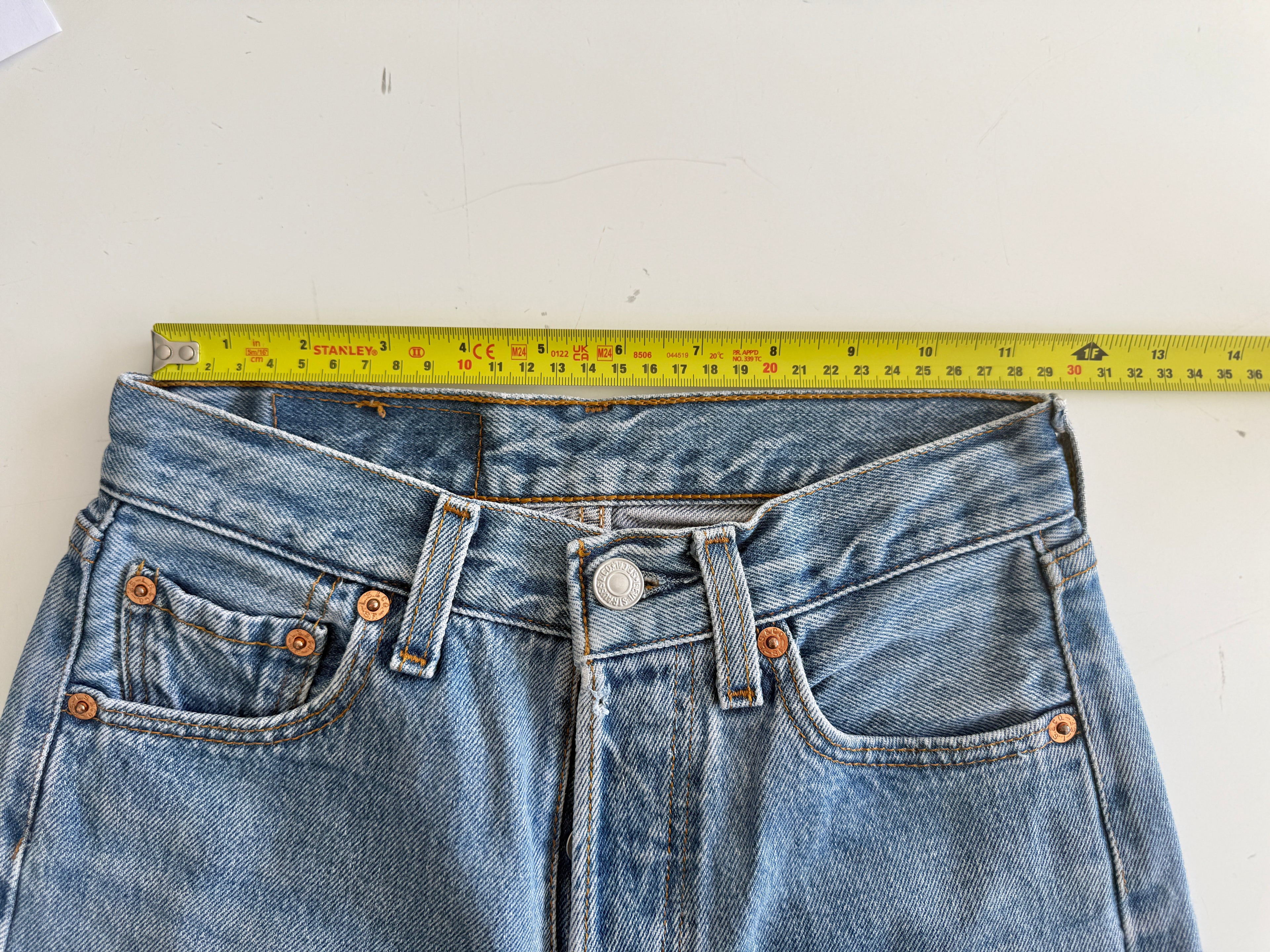 W23 L29 vintage Levis 501s 22-23” measured medium blue 90s Levi’s 501s