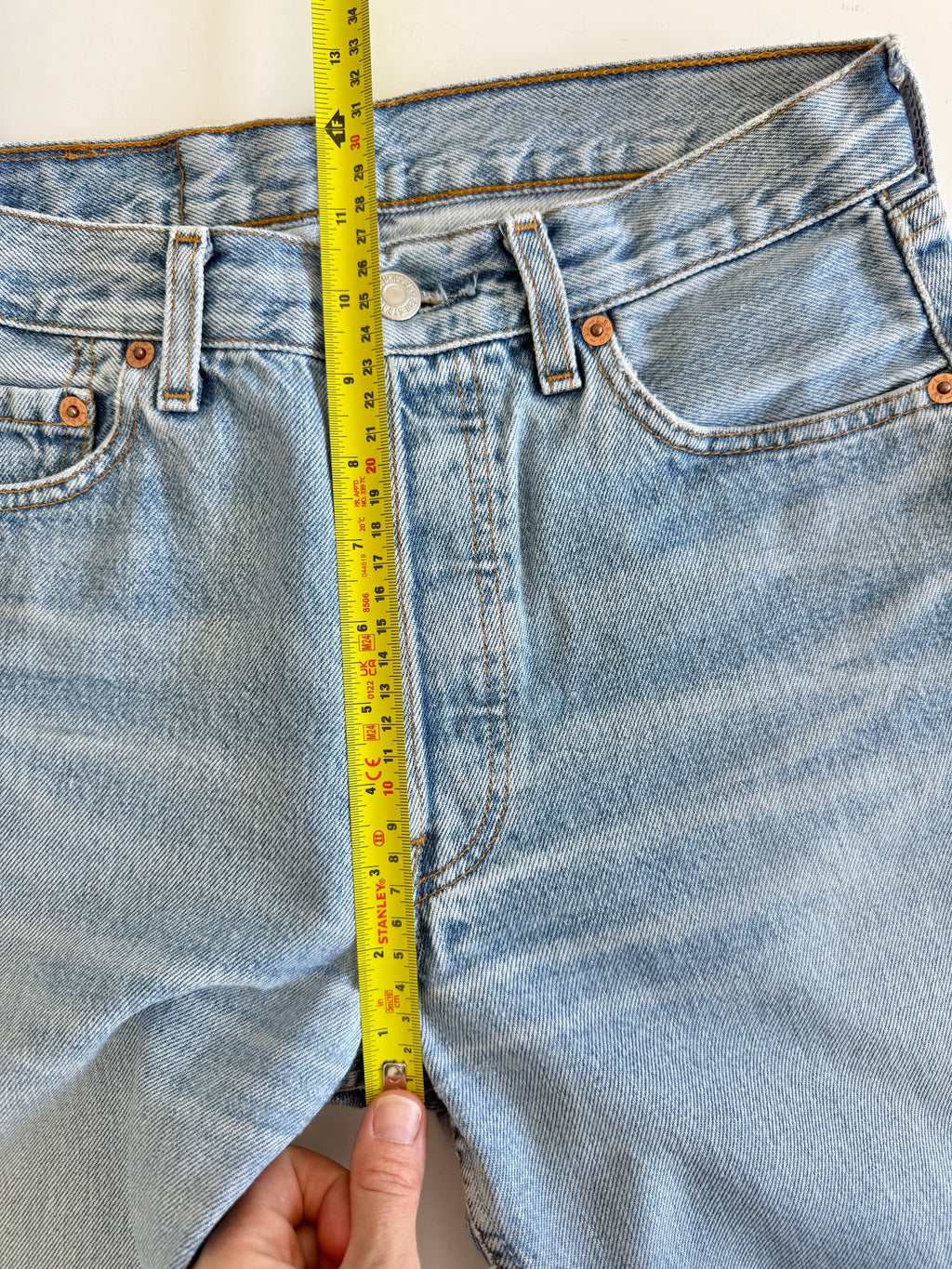 W27 L31 vintage Levis 501 26/27” measured waist medium light blue 501s Y2K nl