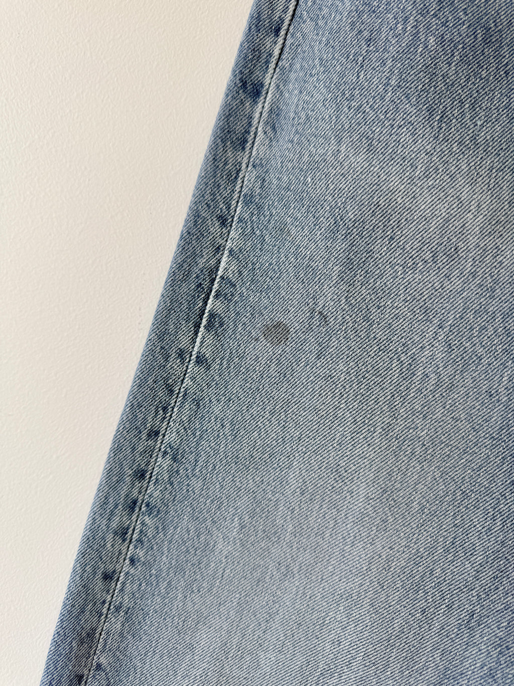 W29 L34 vintage Levis 501 29” measured medium light blue faded 90s denim Levi’s 501s USA