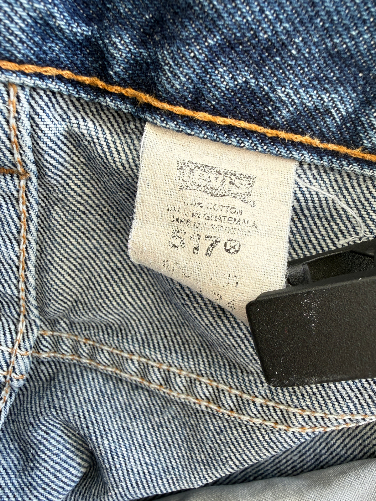 W33 L31 vintage Levis 517 dark blue faded wallet mark 33” measured waist 517s
