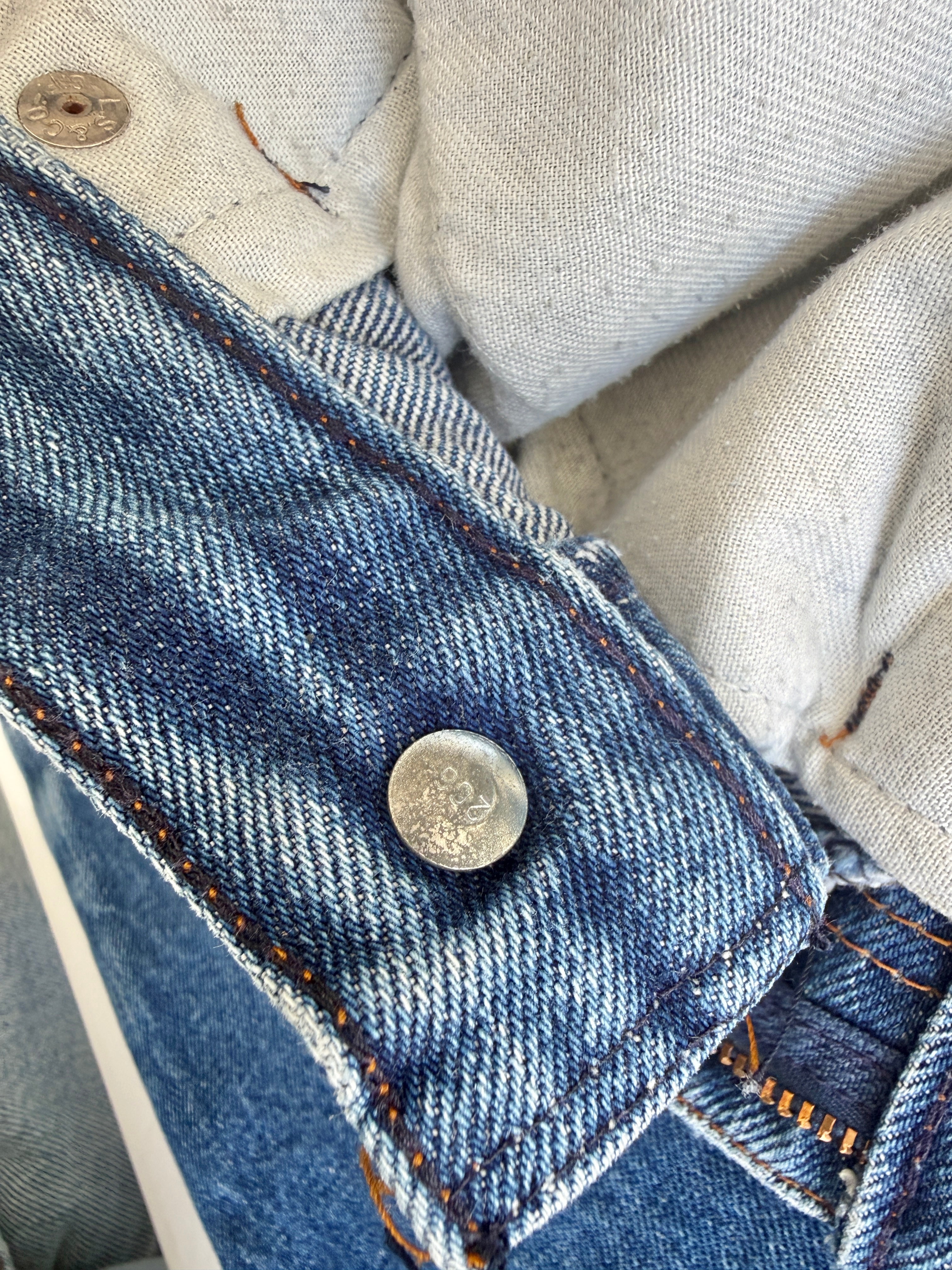 Soft W26 L27 vintage Levis 630 25/26” measured waist dark faded blue 630s 80s