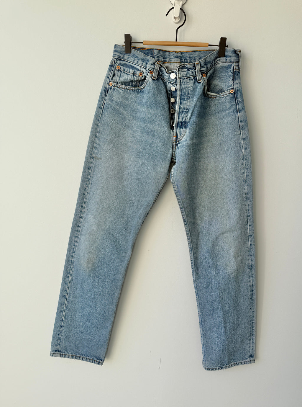 W29 L30 vintage Levis 501 29” measured medium faded blue Y2K Levi’s 501s