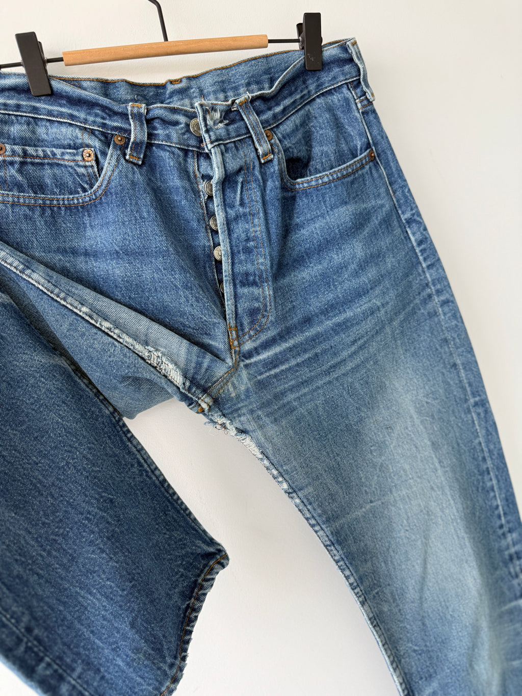 W30 L30 vintage Levis 501 29/30” measured dark faded blue 80sUSA Levi’s 501s