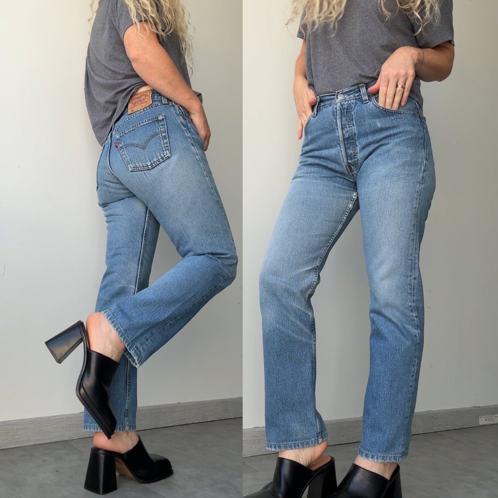 W28 L28 vintage Levis 501 medium blue 26/28” measured waist 501s Y2K