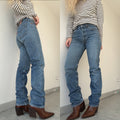 W27 L33 vintage Levis 501 27” measured medium blue denim 90s 501s
