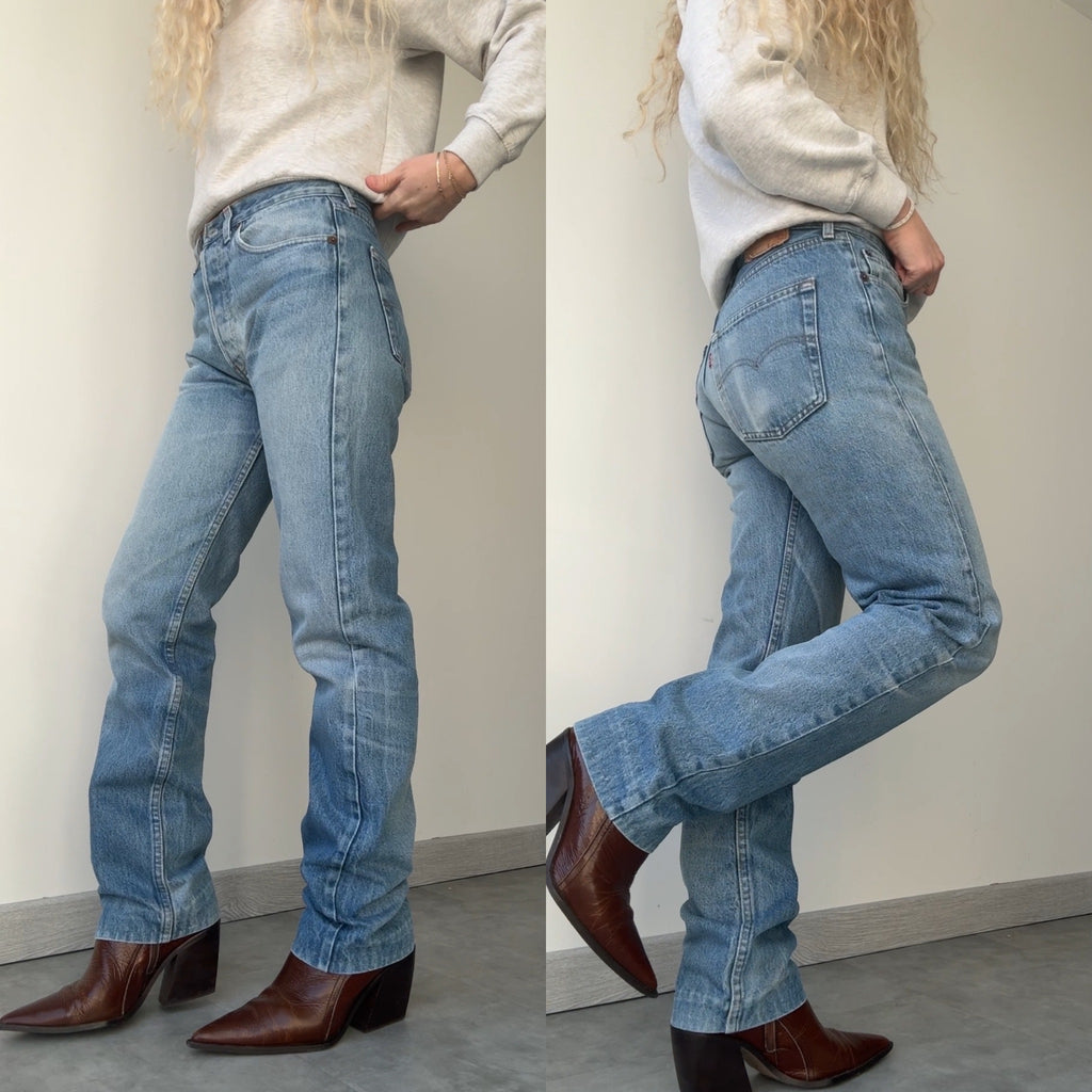 W29 L31 vintage Levis 501 28-29” measured medium faded blue made in 80s