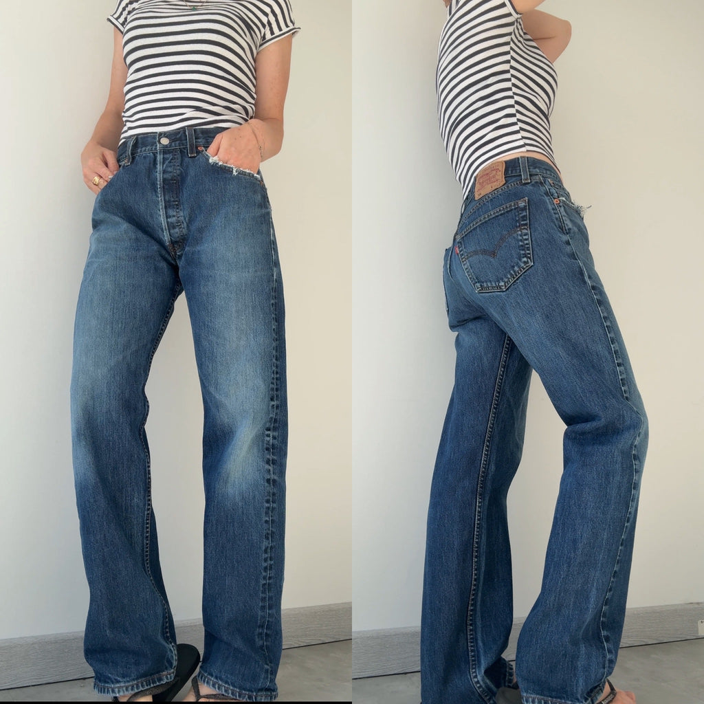 W29 L30 vintage Levis 501 29” measured waist dark indigo faded blue 501s Y2K