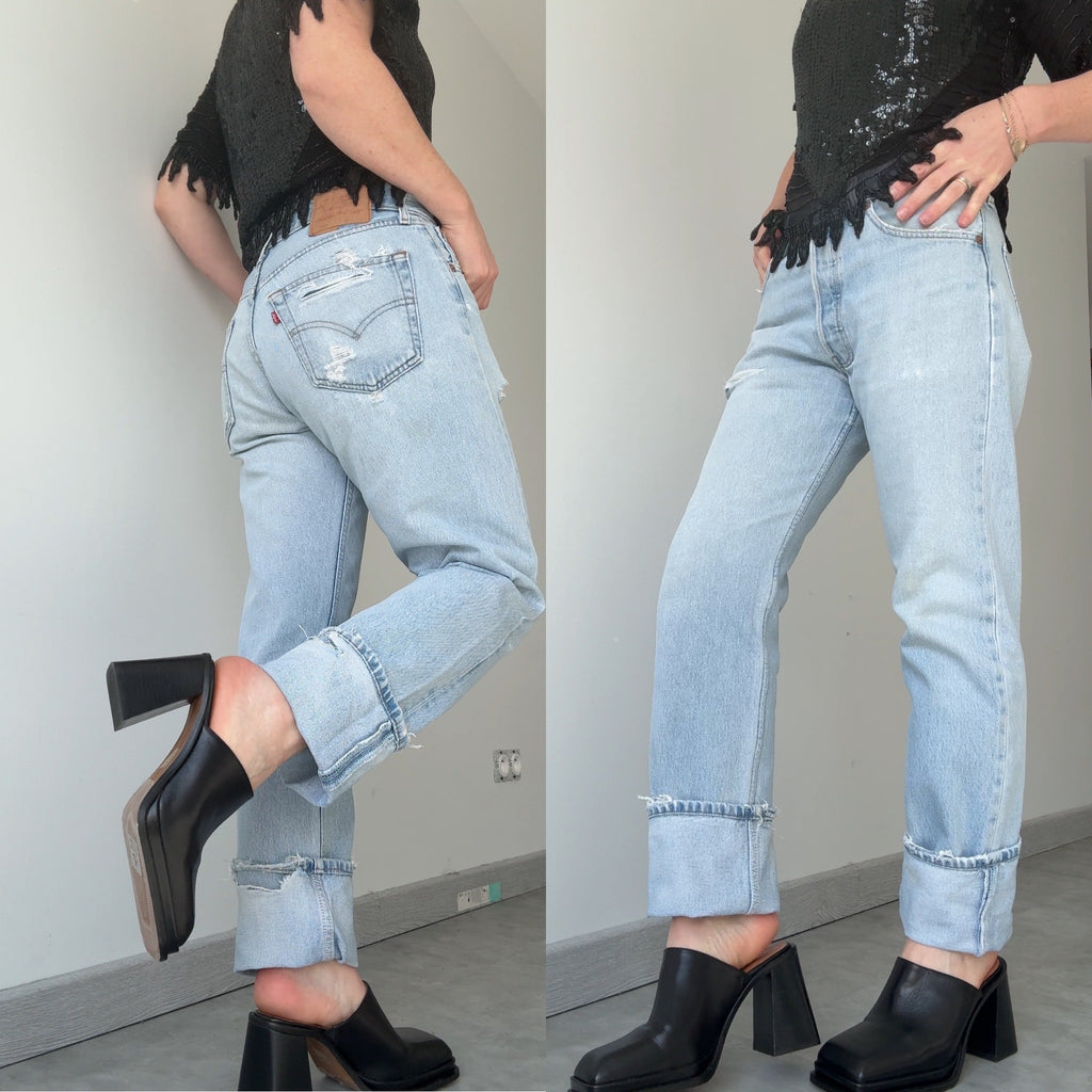 W30 L31 vintage Levis 501 29/30” light blue Levi’s 501s destroyed but beautiful denim