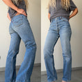 W28 L29 vintage Levis 501 27/28” measured whiskers medium blue Y2K 501s