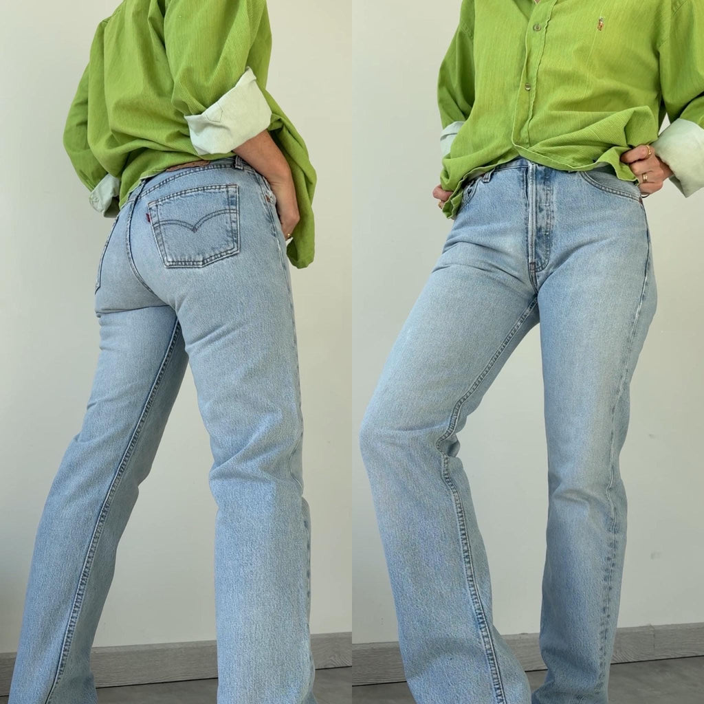 W27 L33 Levis 501 vintage 26-27” measured waist faded light blue made in 90s