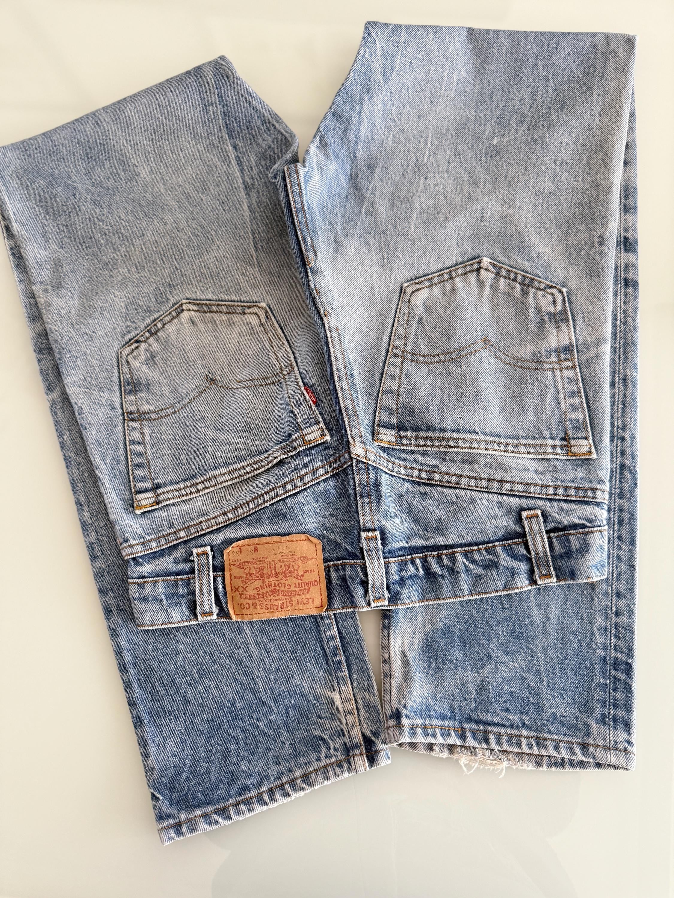 Held ***w31 L33 Levis 505 vintage 30-31” waist medium blue 505s made in USA 80s straight leg jeans