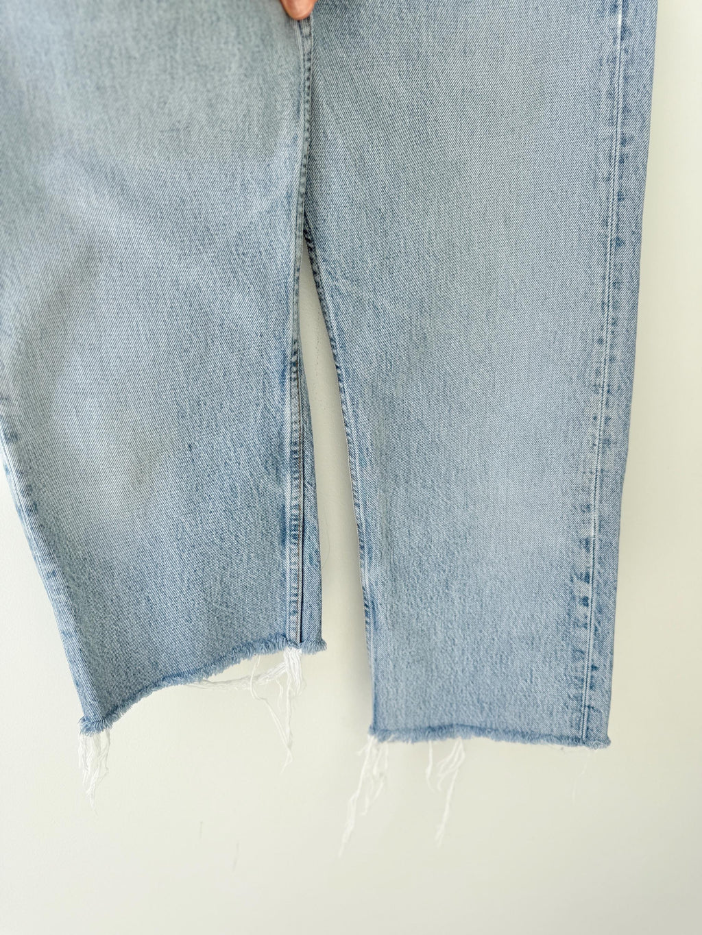 W29 L23 Levis 501 vintage 28-29” measured waist faded light blue 80s-90s made in France