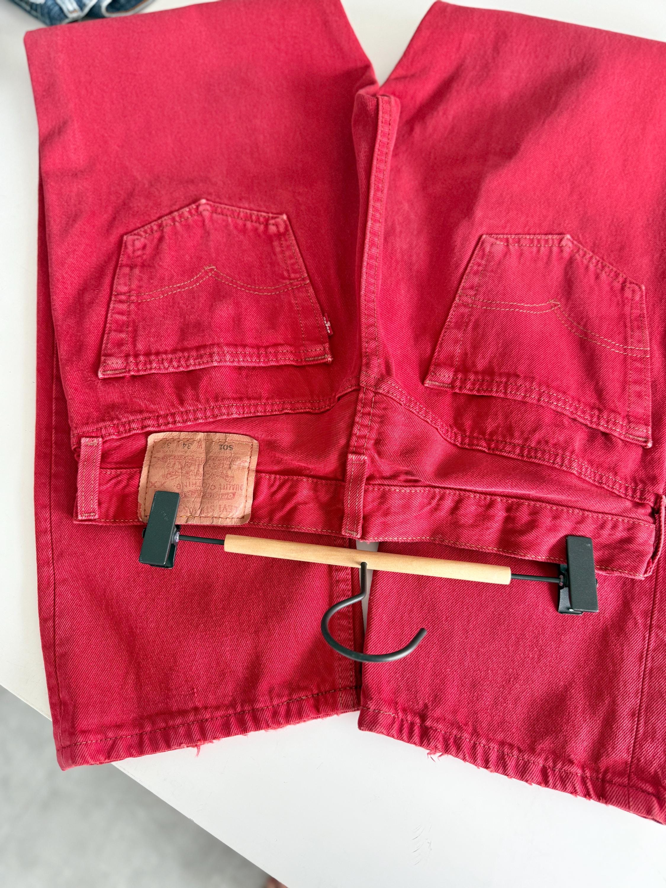 W32 L31 vintage Levis 501 31-32” measured waist red made in 90s