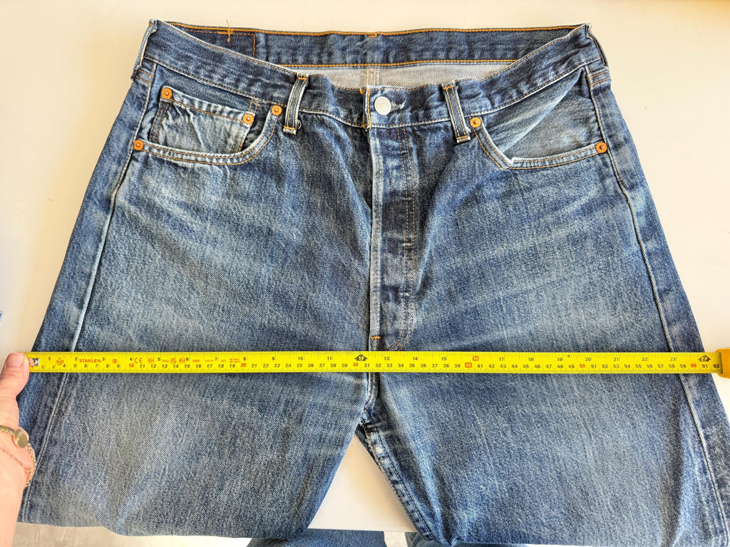 W34 L27 vintage Levis 501 27-28” measured medium blue made in 90s