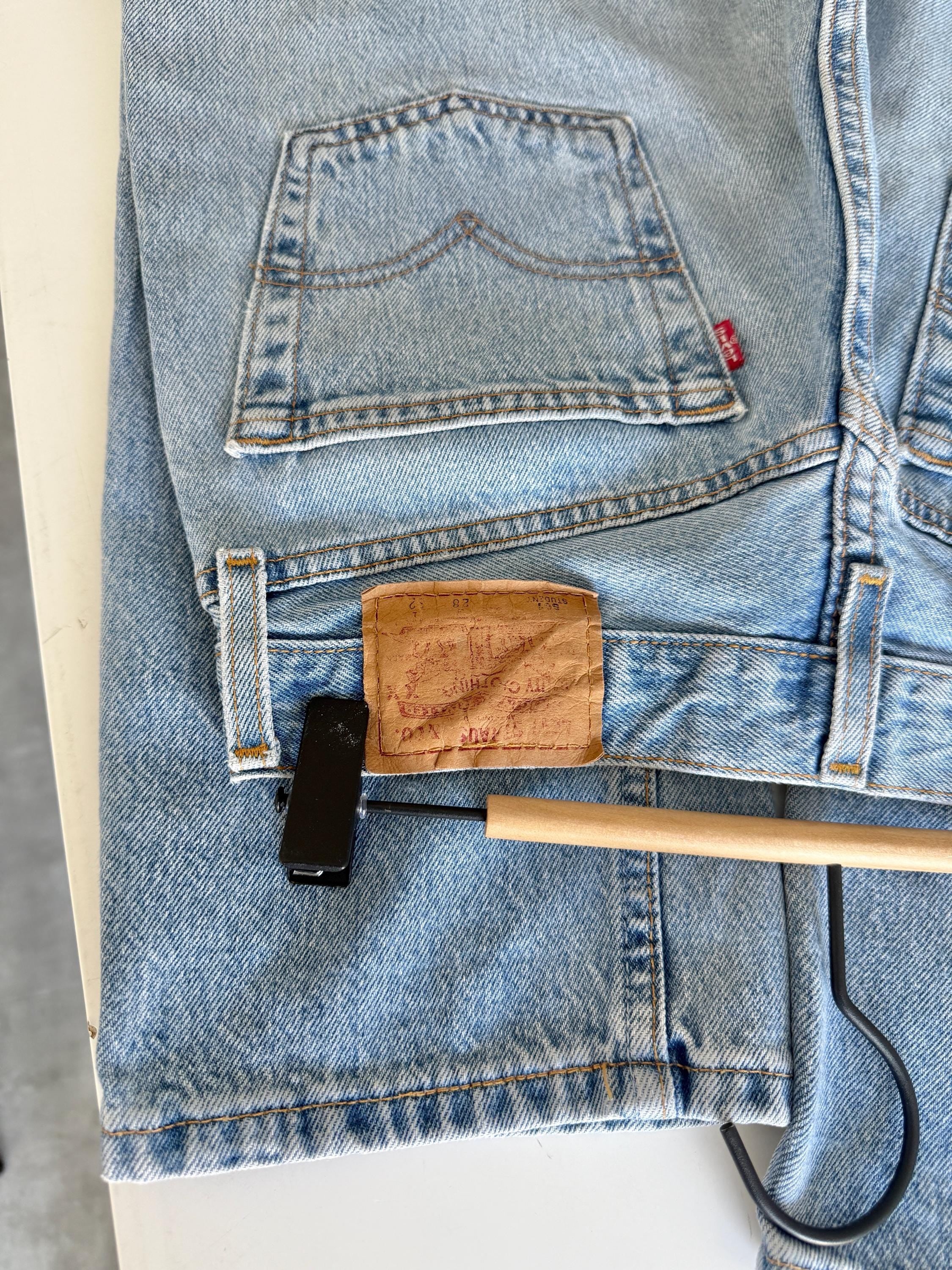 W26 L31 vintage Levis 501 25/26” measured waist medium faded denim made in USA 90s