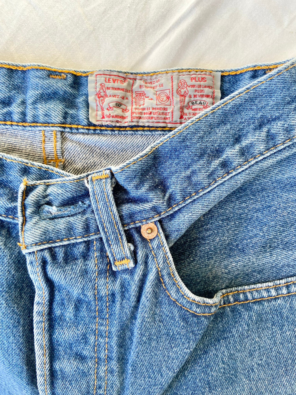 Vintage levis w25” 901 jeans made in USA