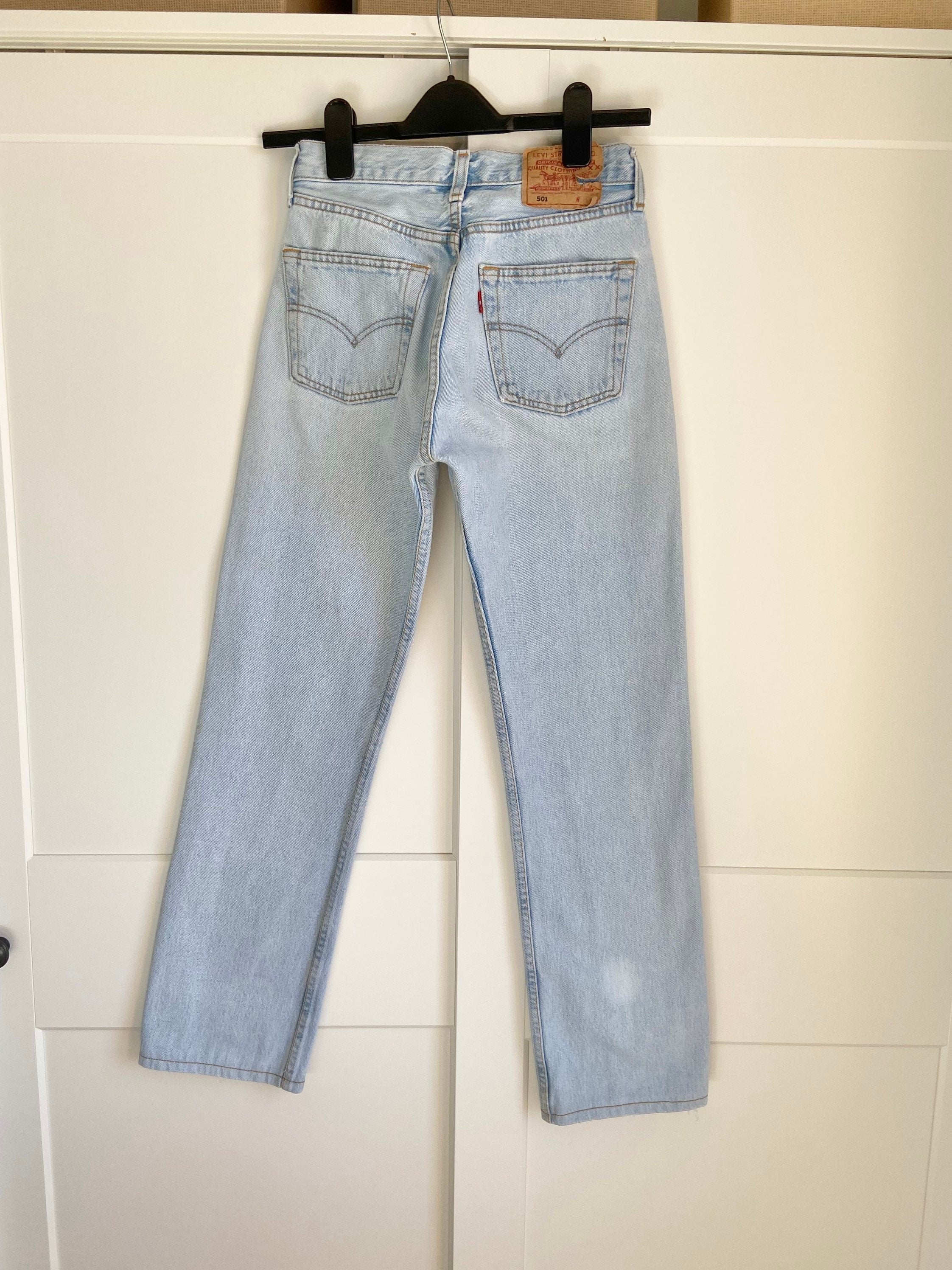 Vintage levis 501 26” made in Spain