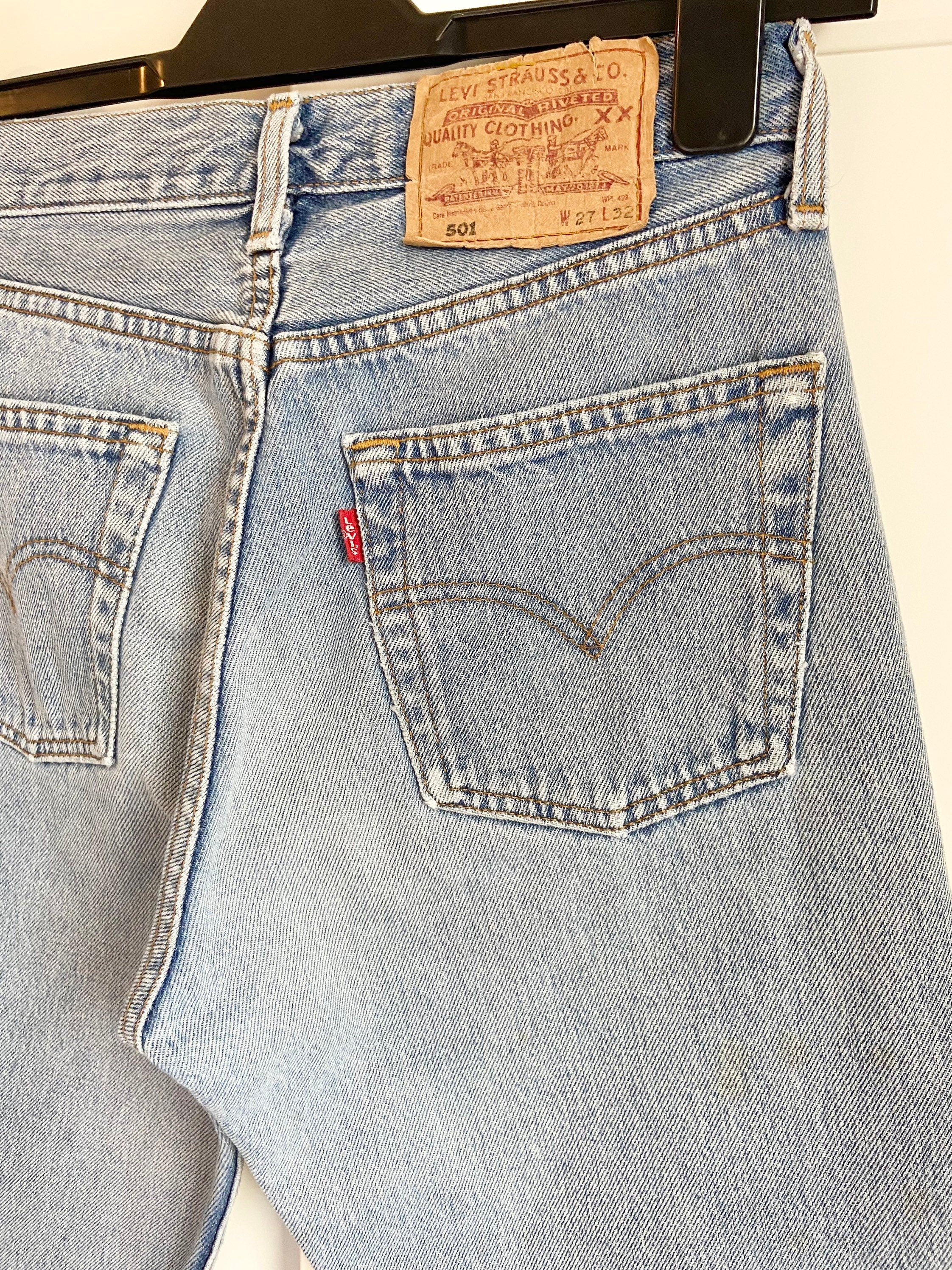 w26 L29 Vintage Levi’s 501 made in France 90s