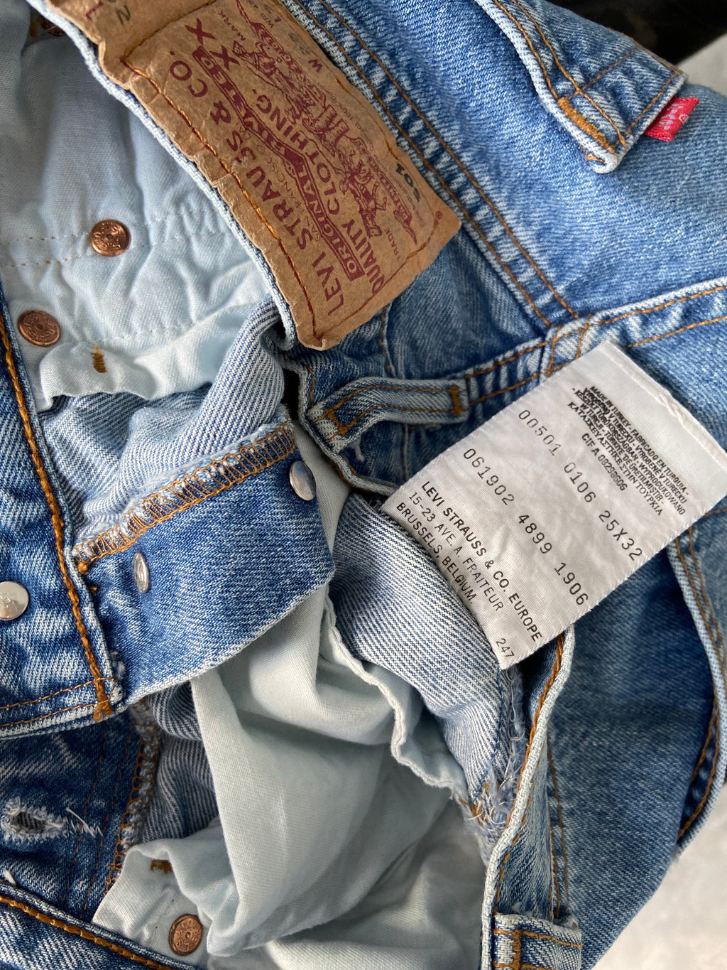 Vintage Levi’s 501 w24 L29 made 1999
