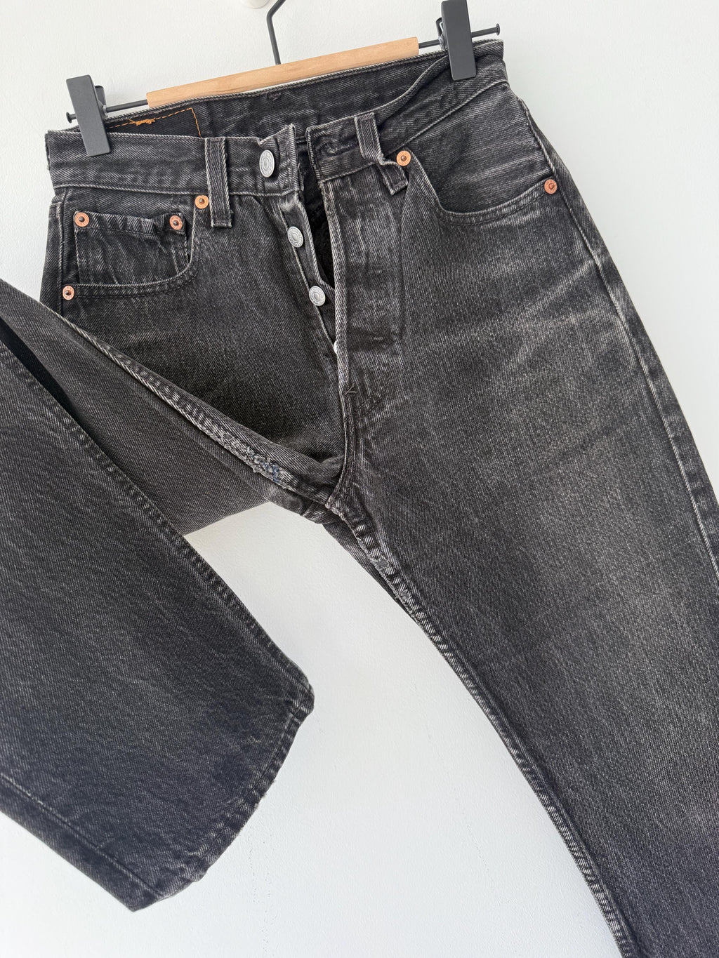 W24 L29 Levis 501 vintage 23-24” waist black faded grey 501s made in USA for women 90s