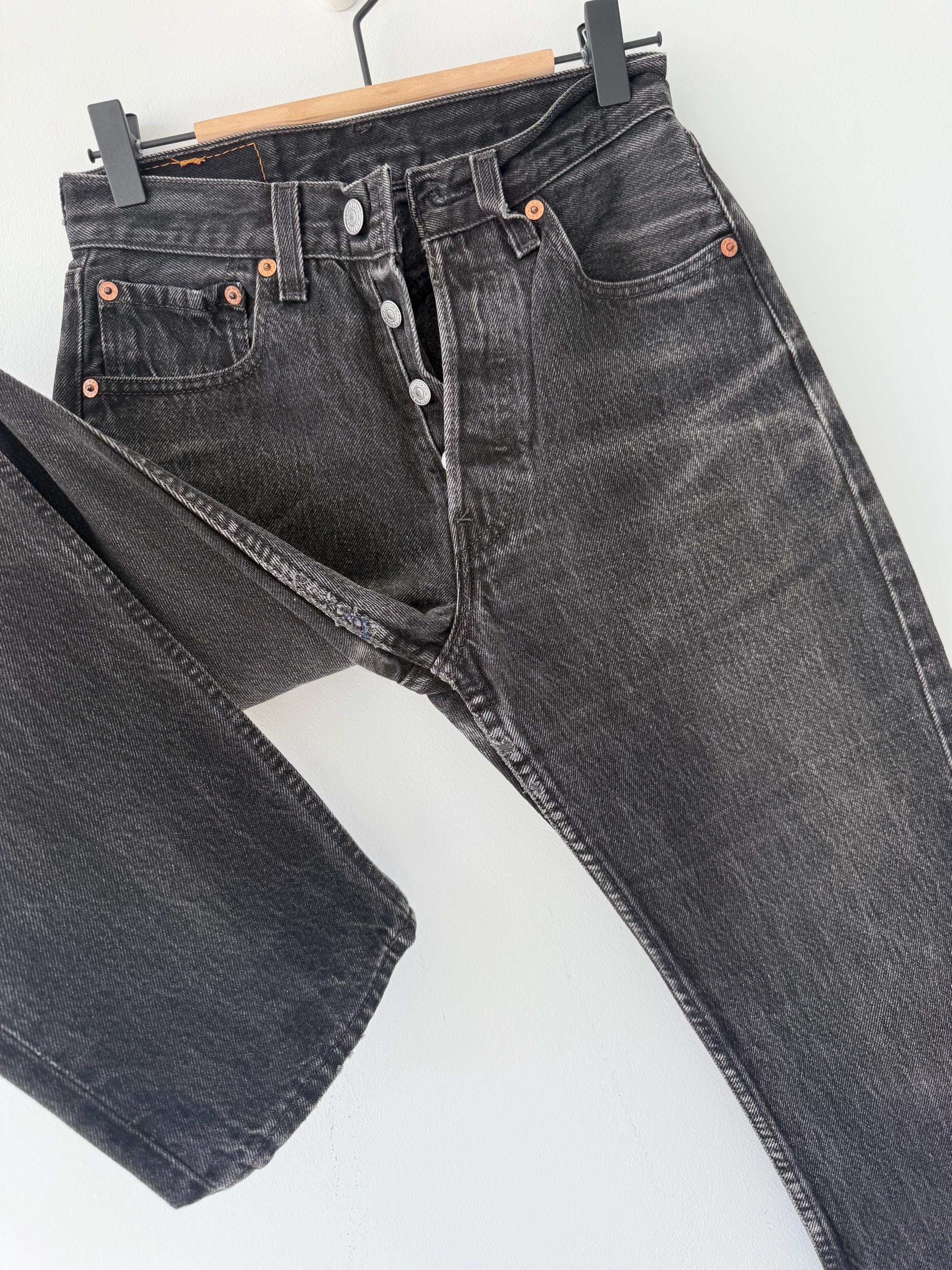 W24 L29 Levis 501 vintage 23-24” waist black faded grey 501s made in USA for women 90s