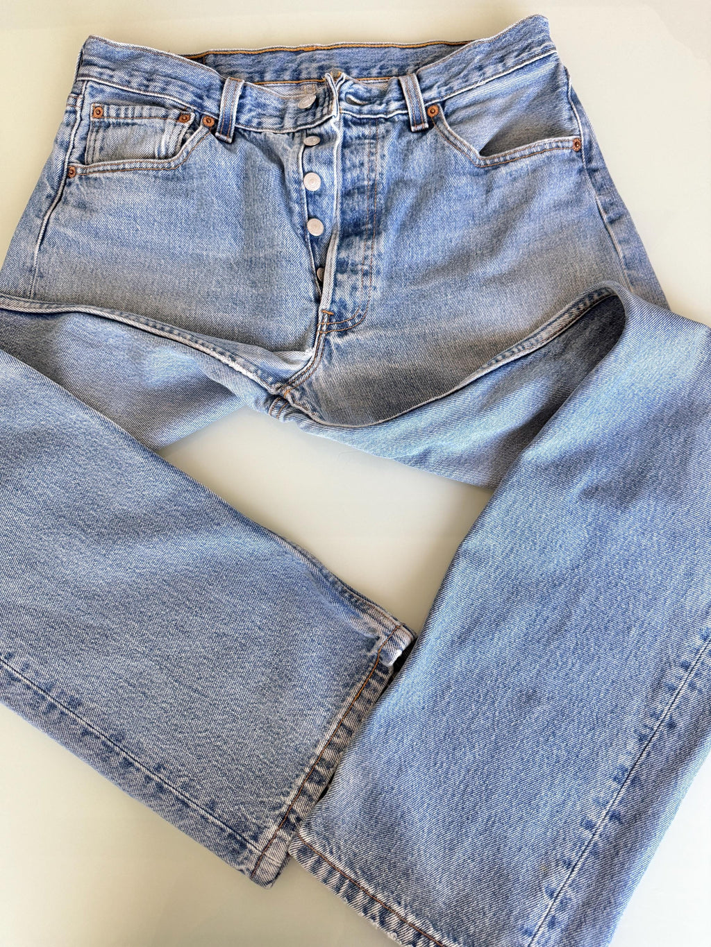 W31 L31 Levis 501 vintage 30-31” measured waist made in USA 90s