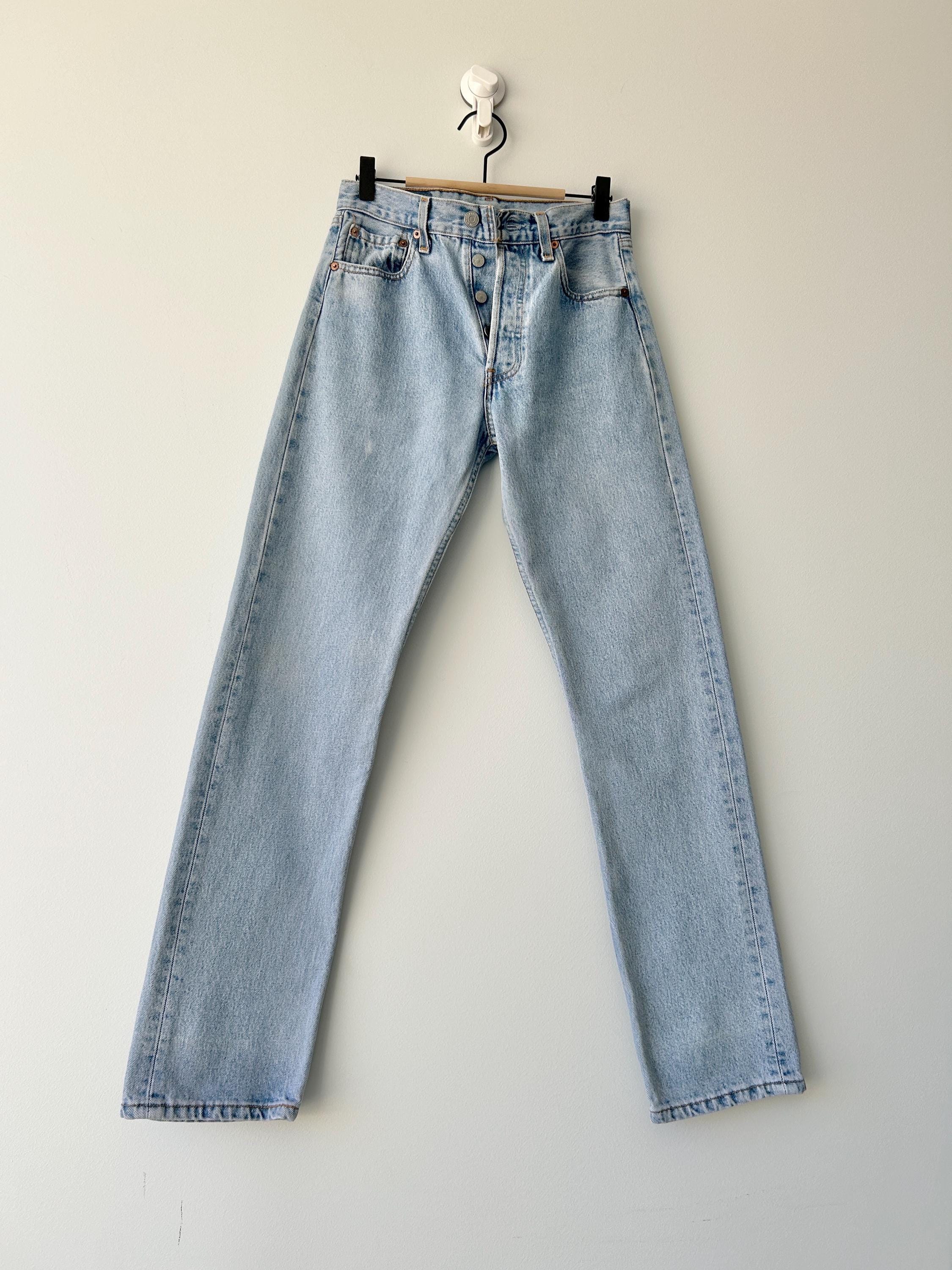 Levis 501 vintage w26 L31 Levi’s faded light blue straight leg Levi’s 501 90s USA vintage Levi’s 501  (25/26 waist)