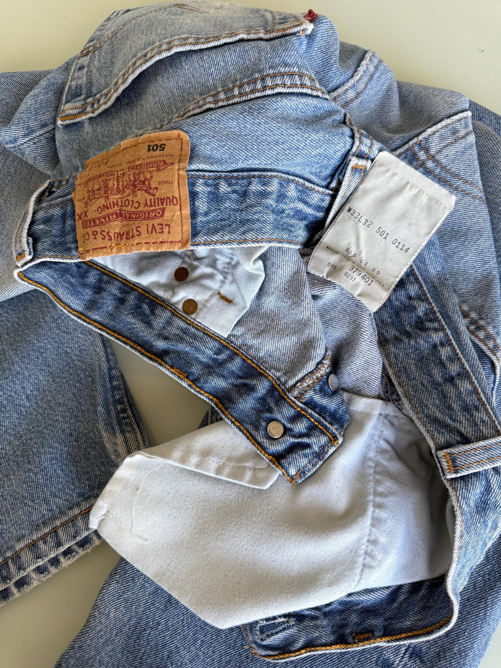 W31 L31 Levis 501 vintage 30-31” measured waist made in USA 90s